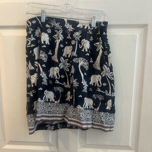 LOFT Floral Print Skirt in Navy‎ and White sz S